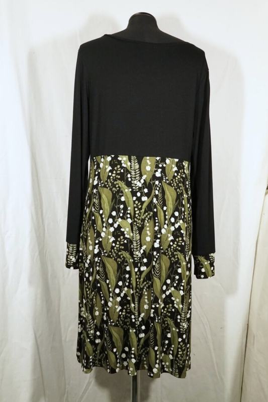 2. Hand Langarm kleid mit Blätter L