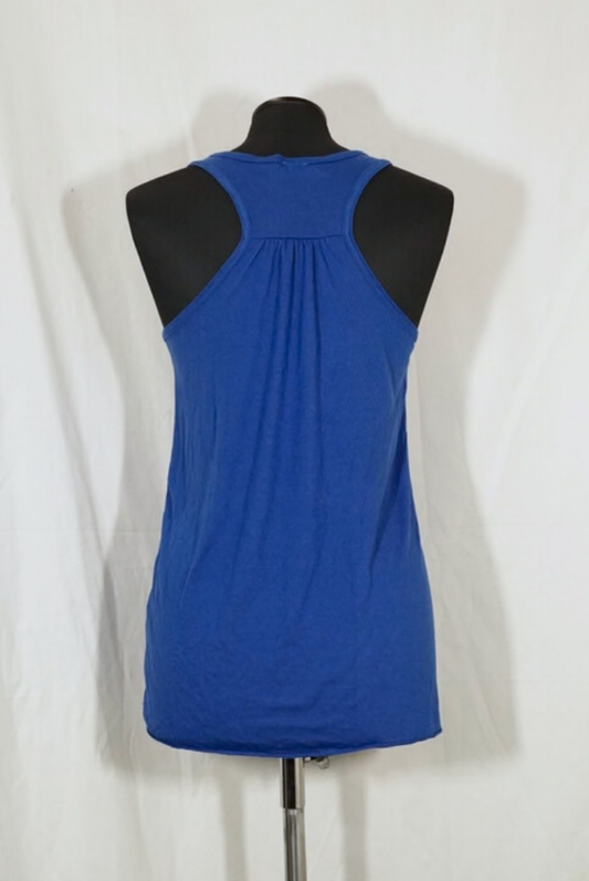 2. Hand Blaues Tanktop S