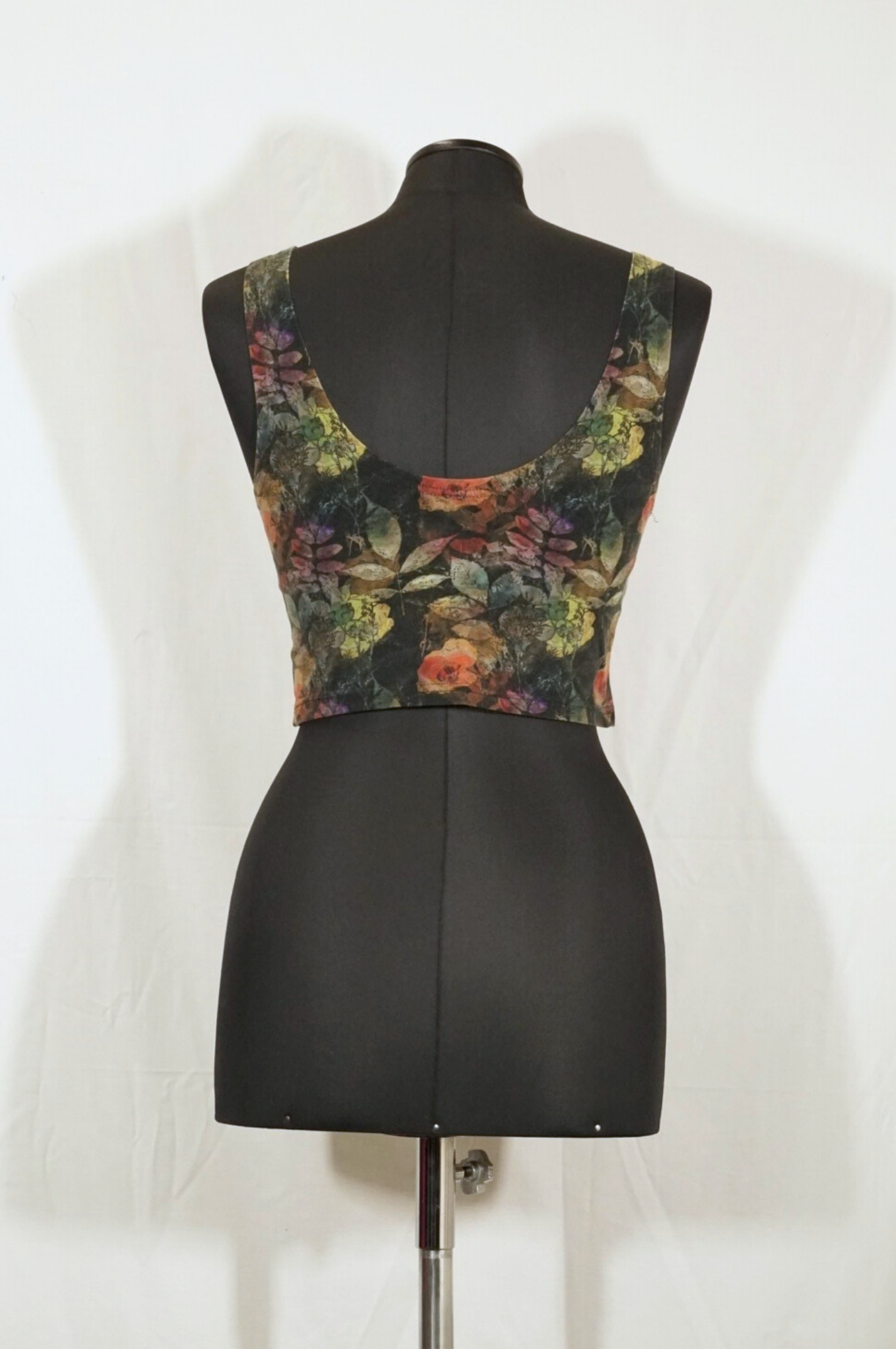 2. Hand Magic forest Top M