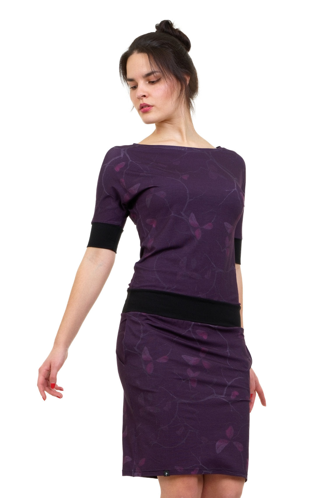 Fledermaus Kleid Blattwerk violett