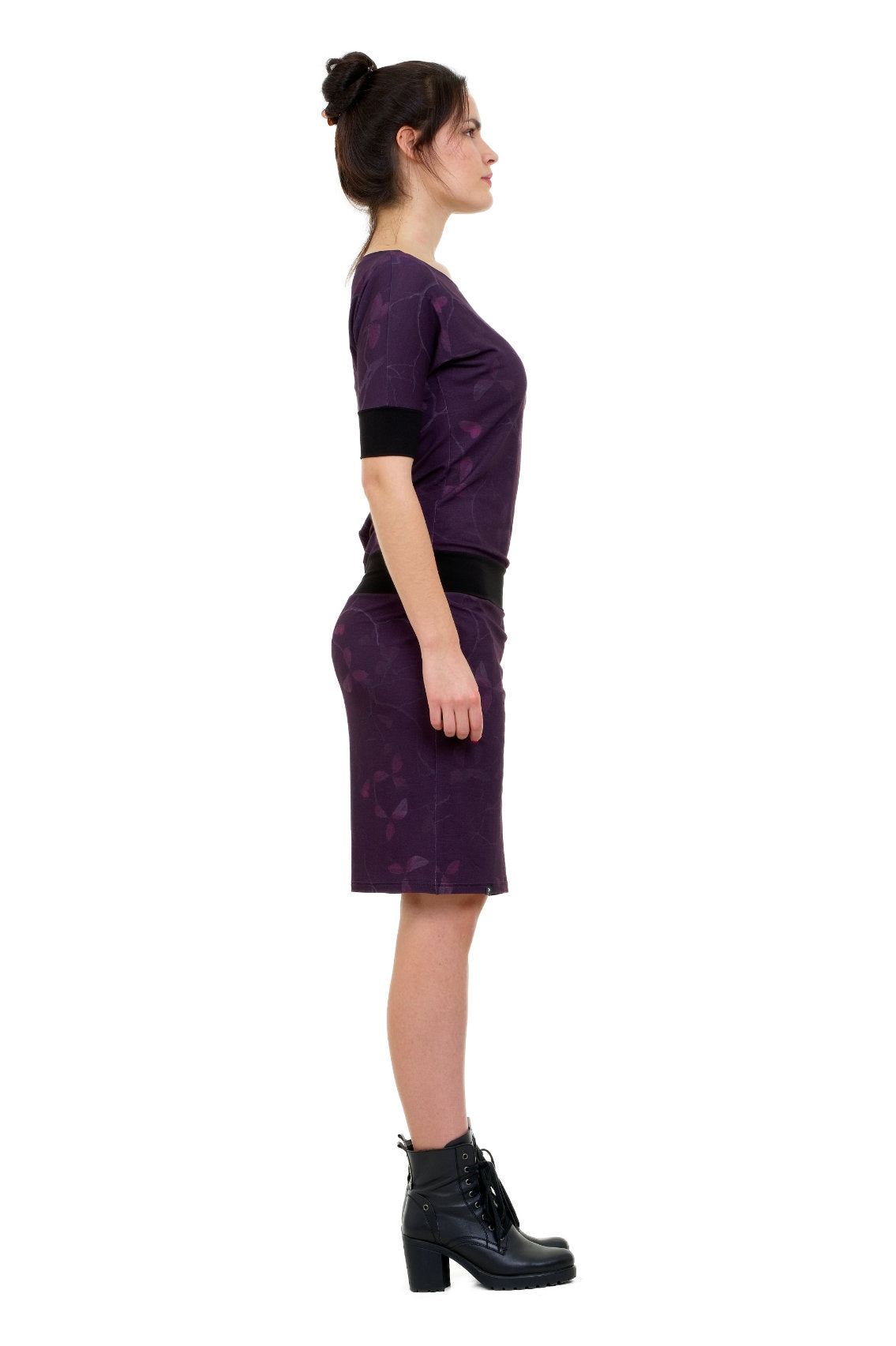 Fledermaus Kleid Blattwerk violett