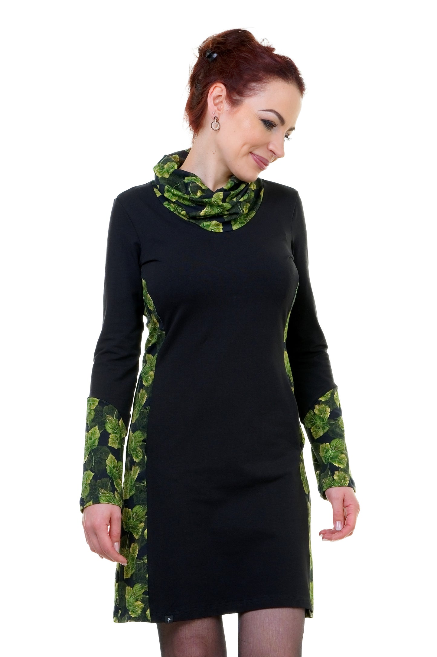 Herbstkönigin Kleid schwarz Blattzauber