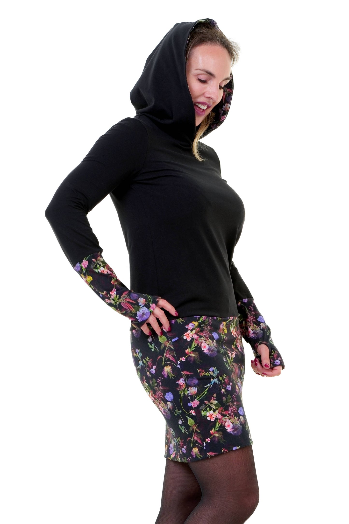 Hoodiekeid Winterzauber schwarz Lila Mohn