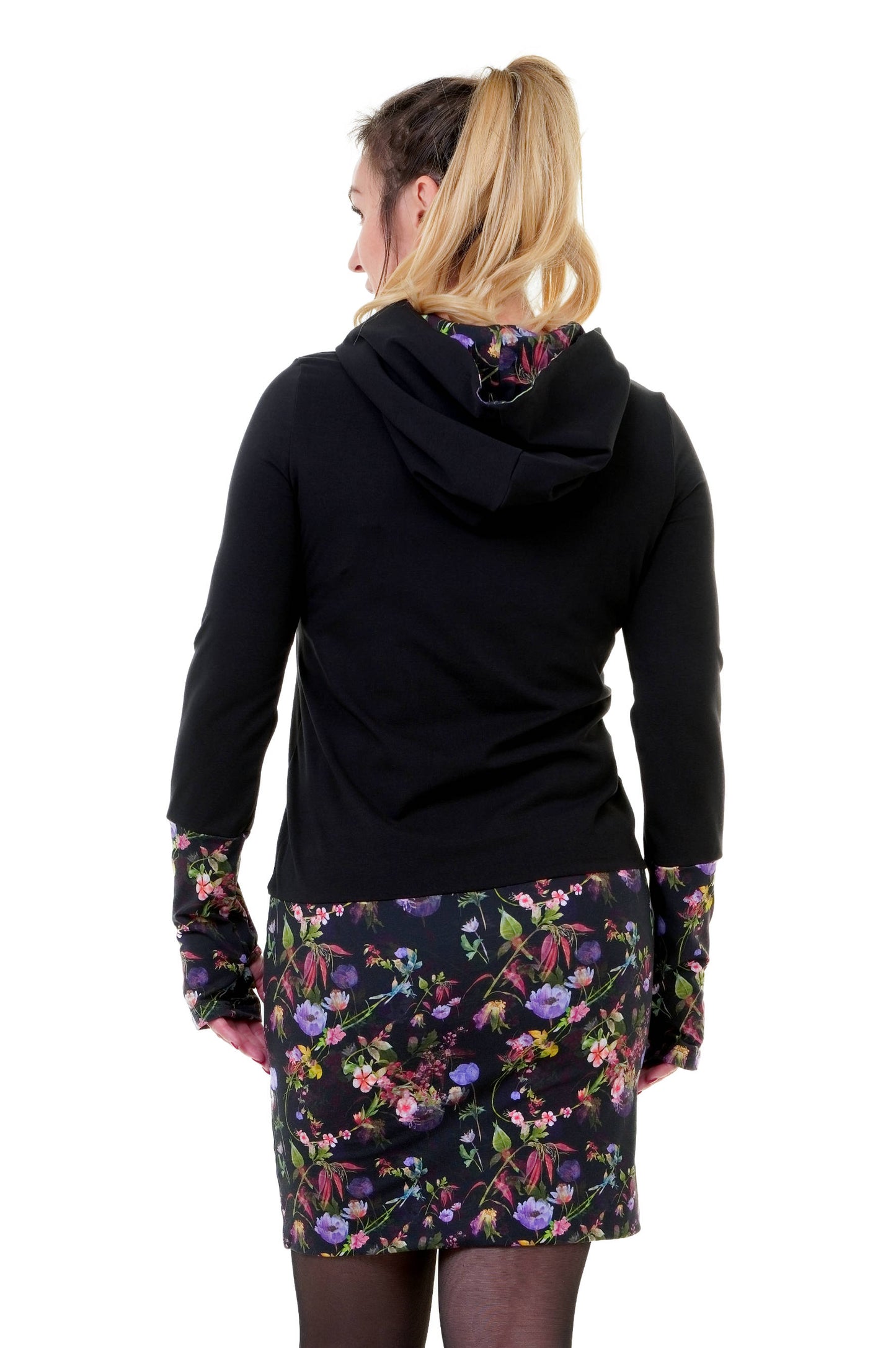 Hoodiekeid Winterzauber schwarz Lila Mohn