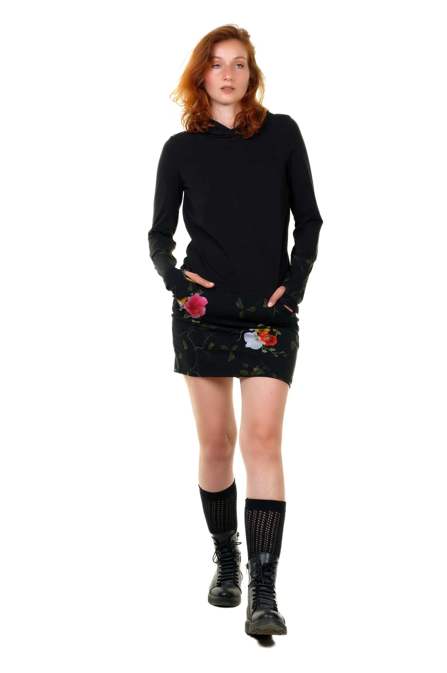SALE Größe XS Hoodiekeid Winterzauber schwarz sun flowers