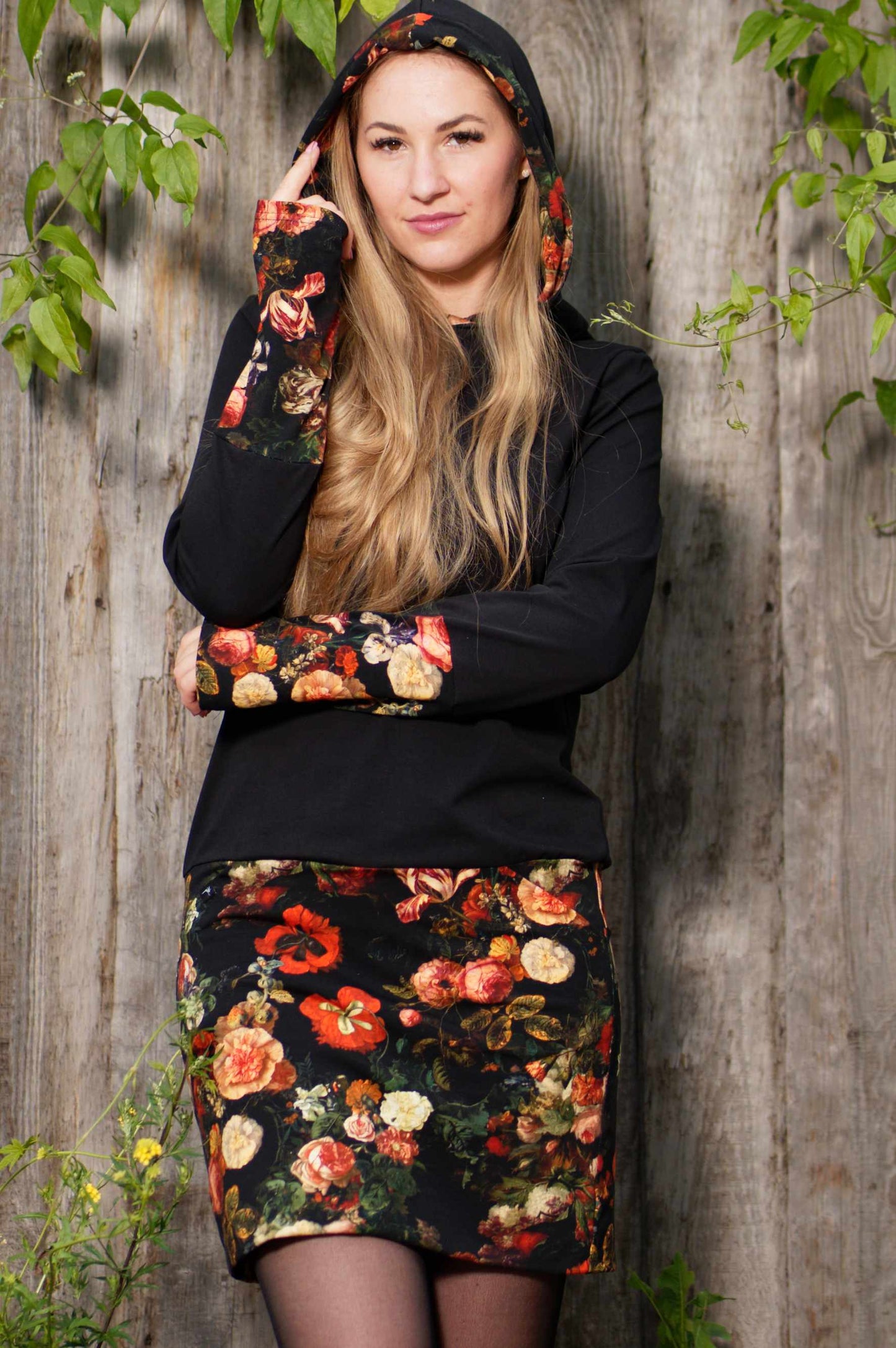 Hoodiekeid Winterzauber schwarz mystic rose