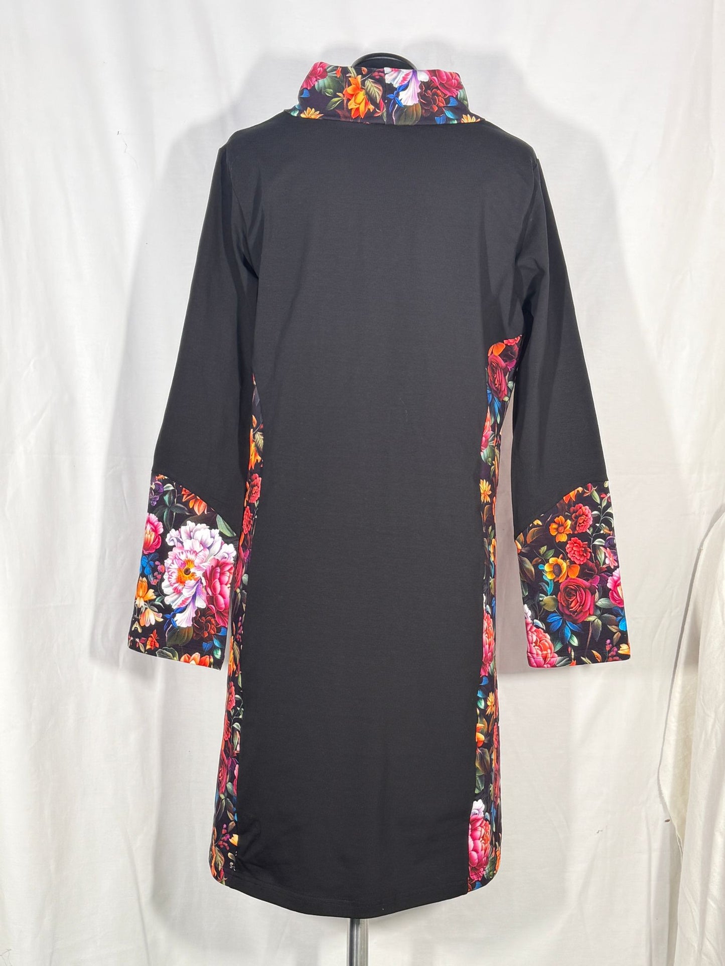 Sale Größe XL langarmiges Blumen Kleid