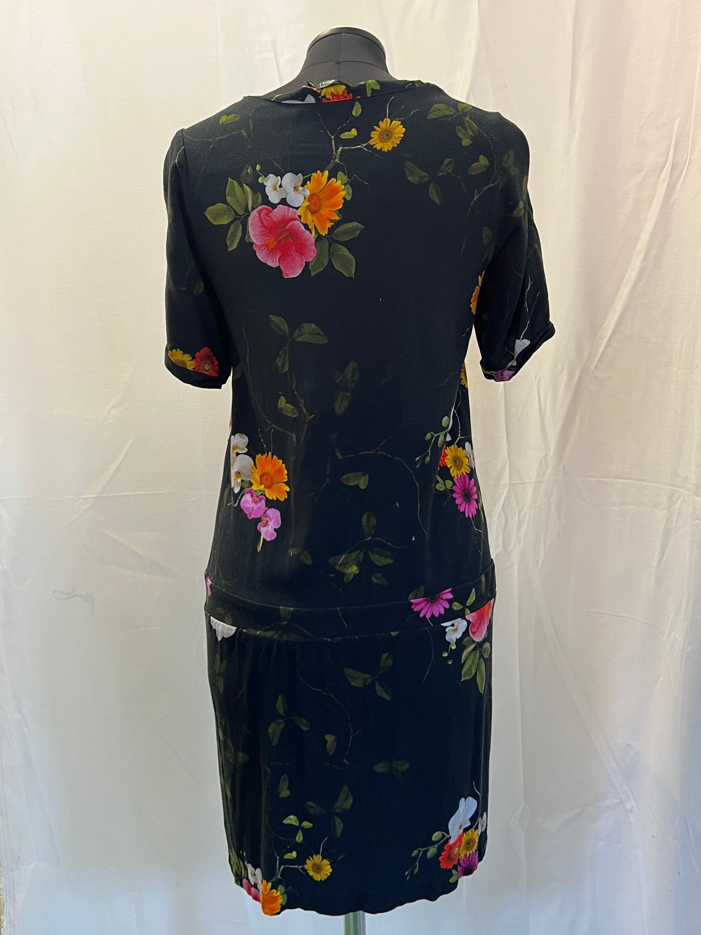 2nd Hand Size M Long Short Sleeve Dress Black with Flowers