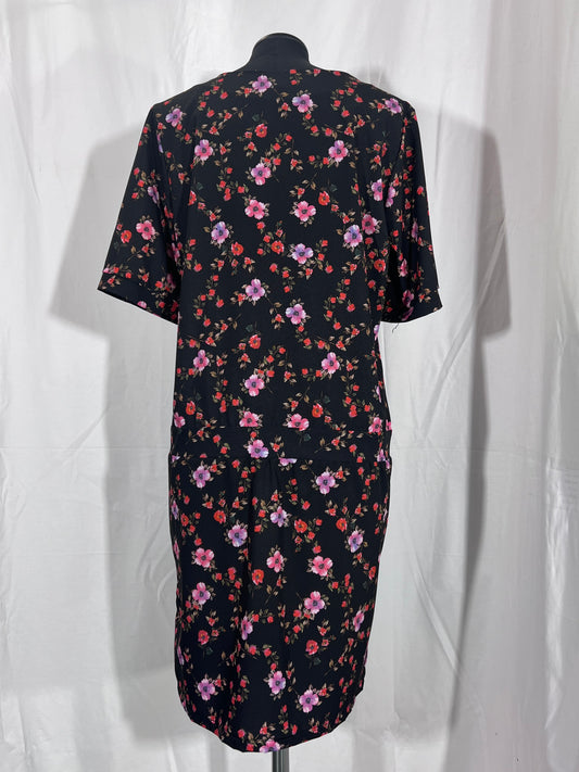 2. Hand Größe M Langes Kurz Arm Kleid Rosa Rote Blumen