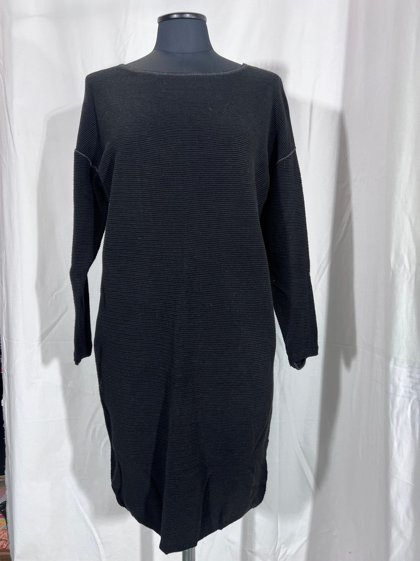 2nd Hand Size M Sweater Dress Black