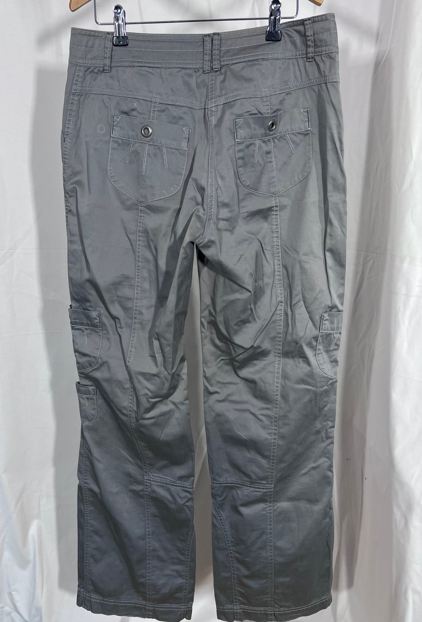 2nd hand size M pants gray