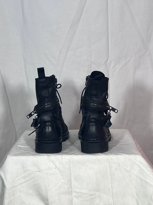 2. Hand Größe 42 Schwrze Combat-Stiefel aus glattem Leder