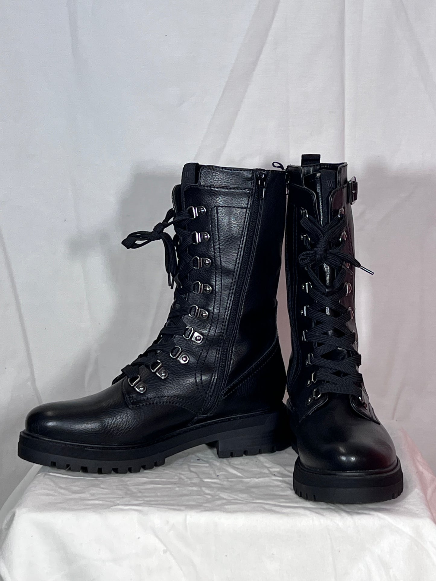 2. Hand Größe 42 Esprit Schnürstiefel in schwarz