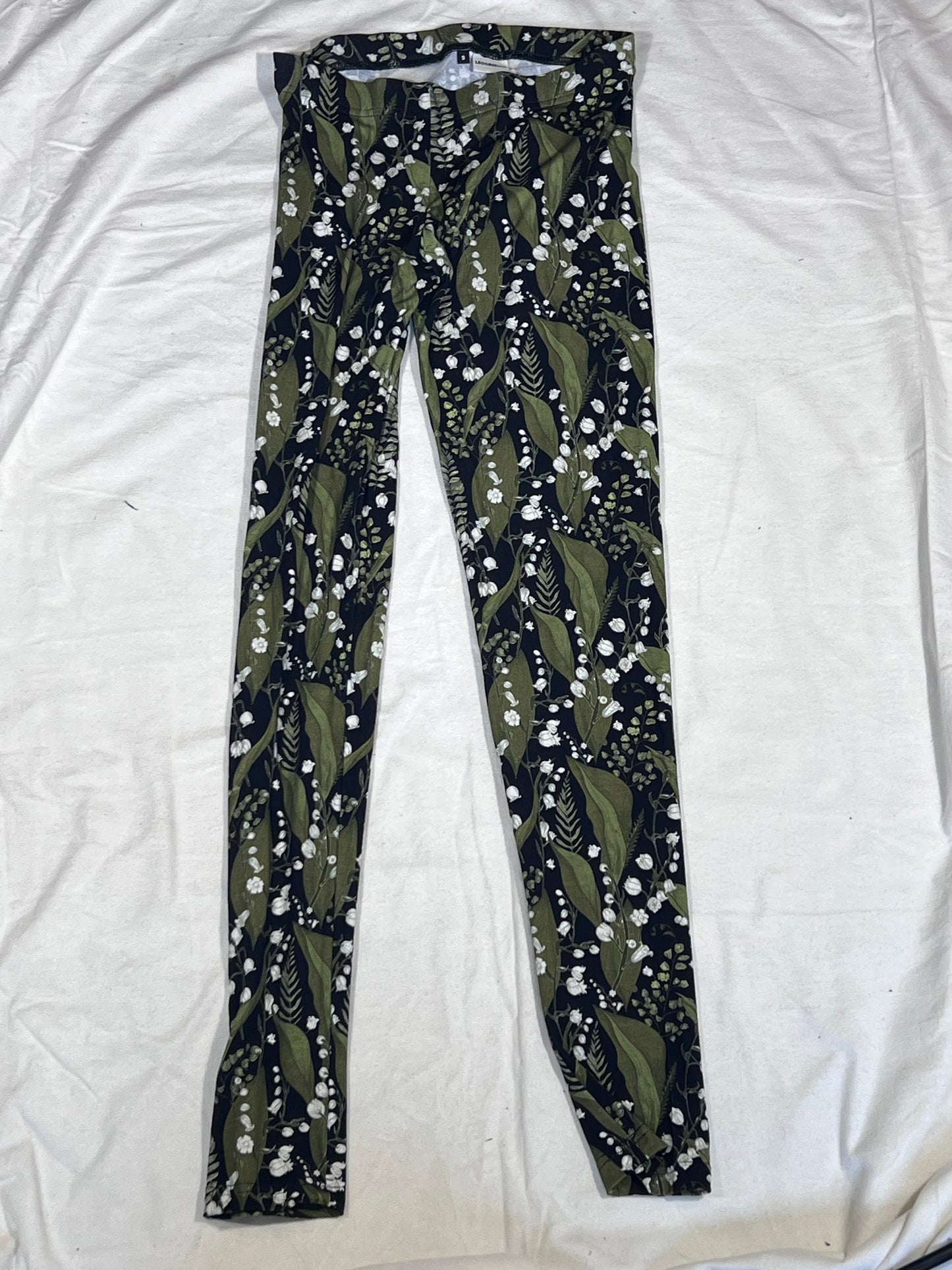 2nd hand size M leggings with squirrel print