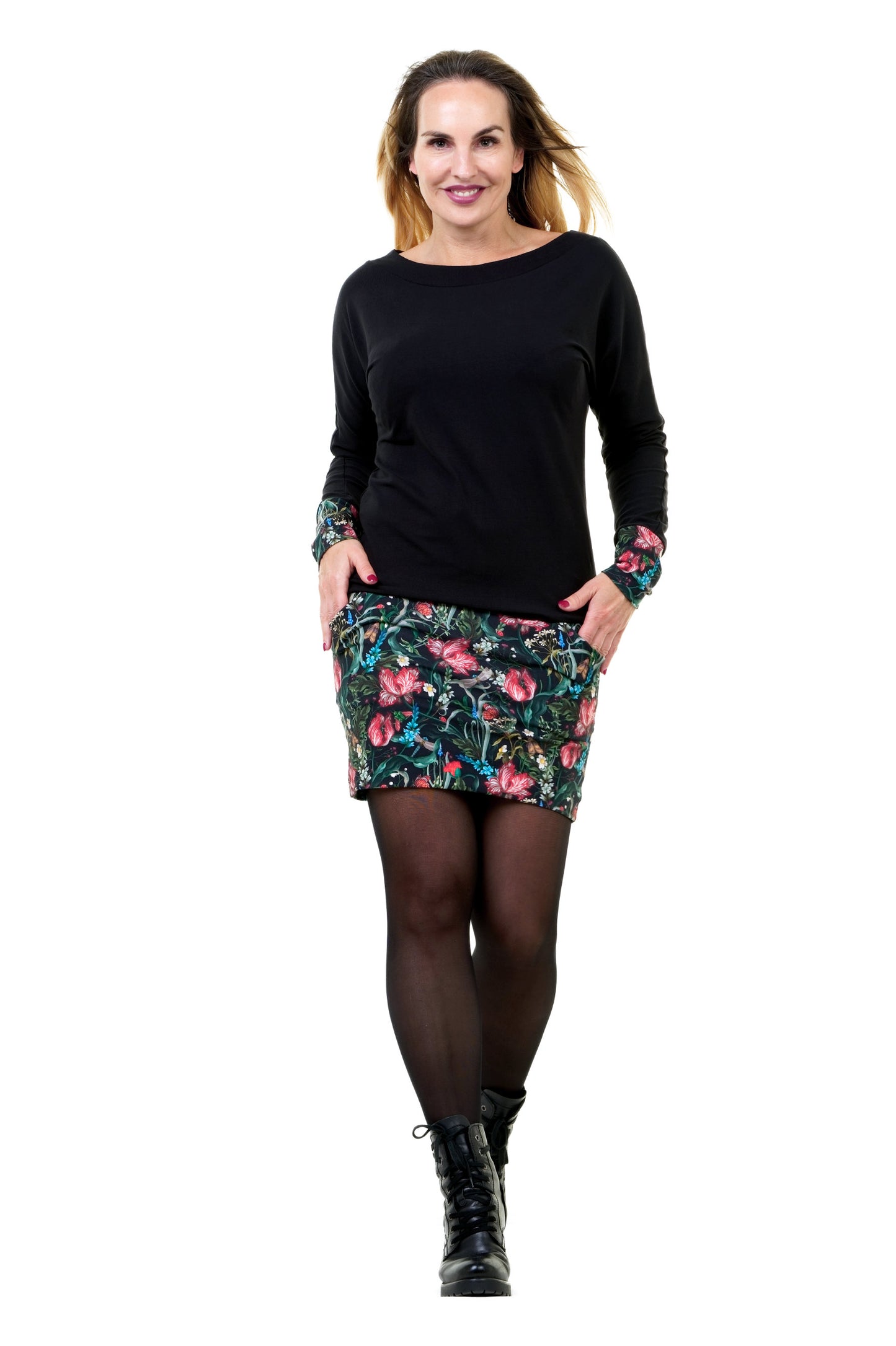 Pulloverkleid Kleid schwarz Dunkelbunt