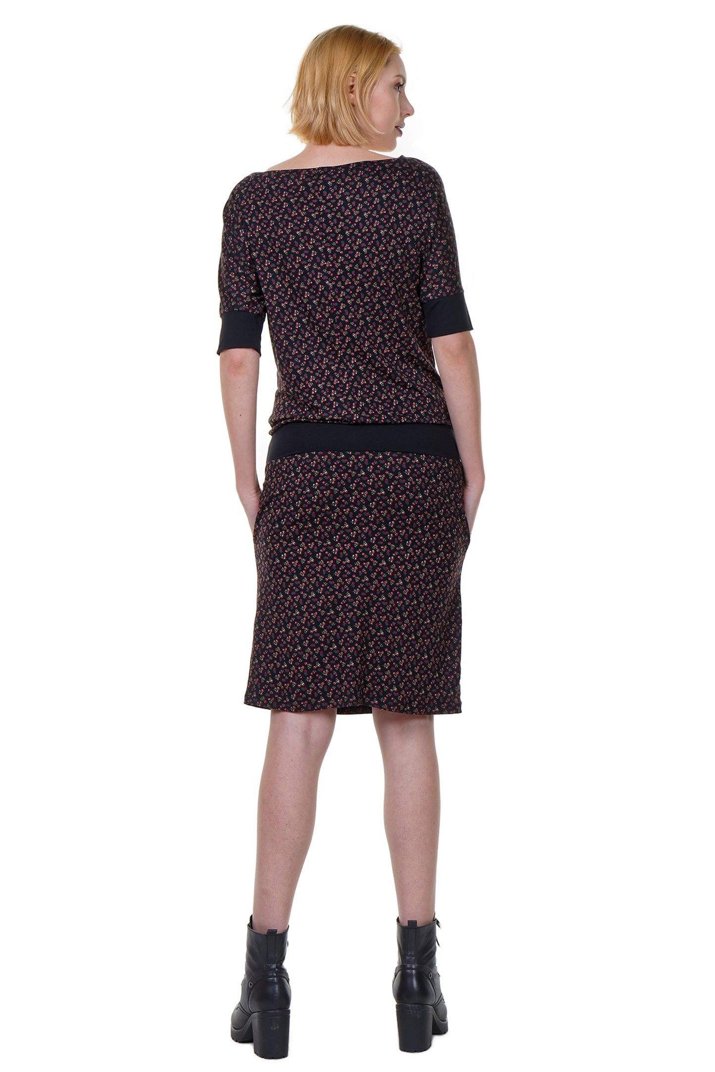 SALE size M batwing dress Vanitas