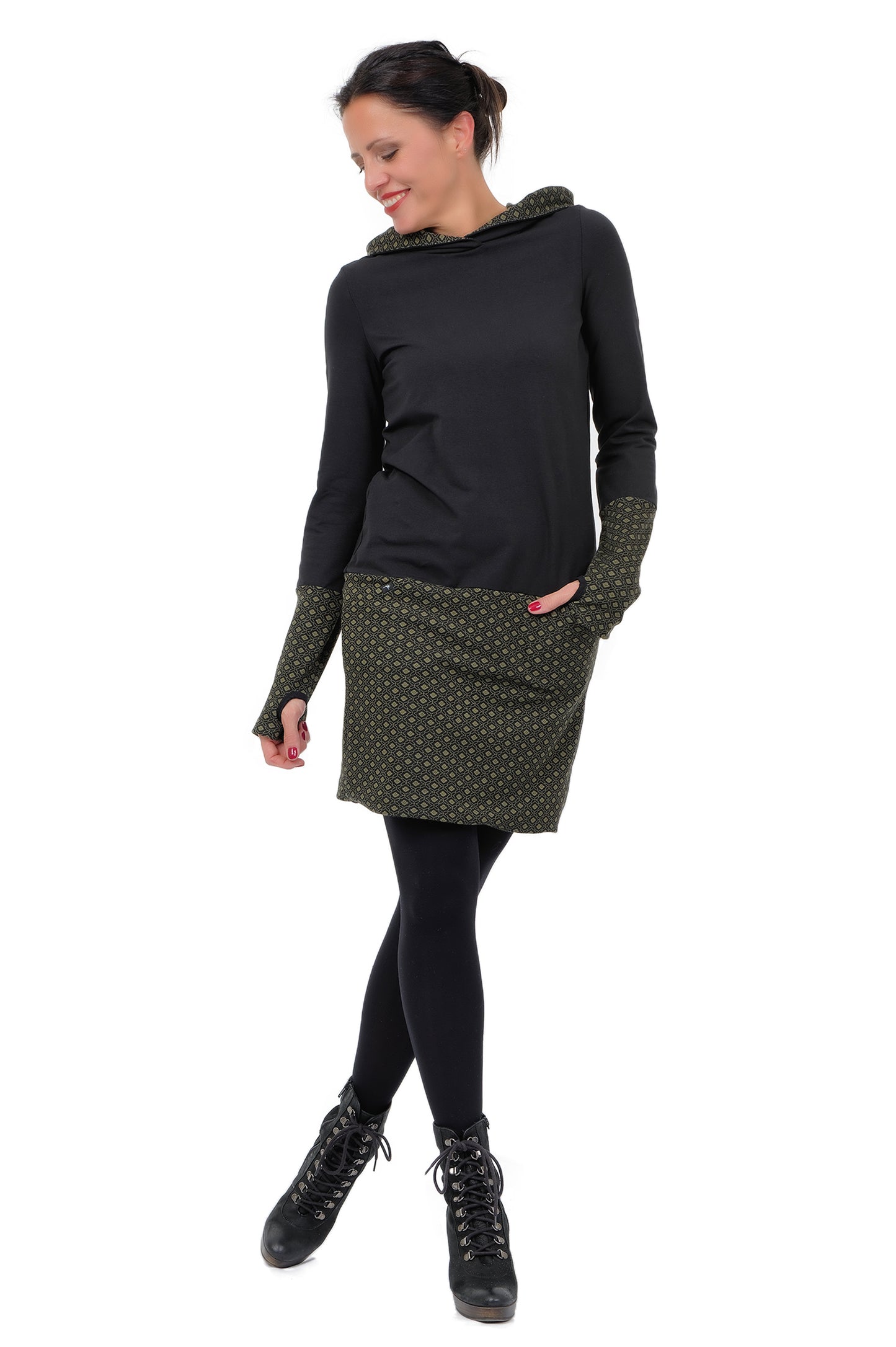 Hoodiekeid Winterzauber schwarz grün Retro
