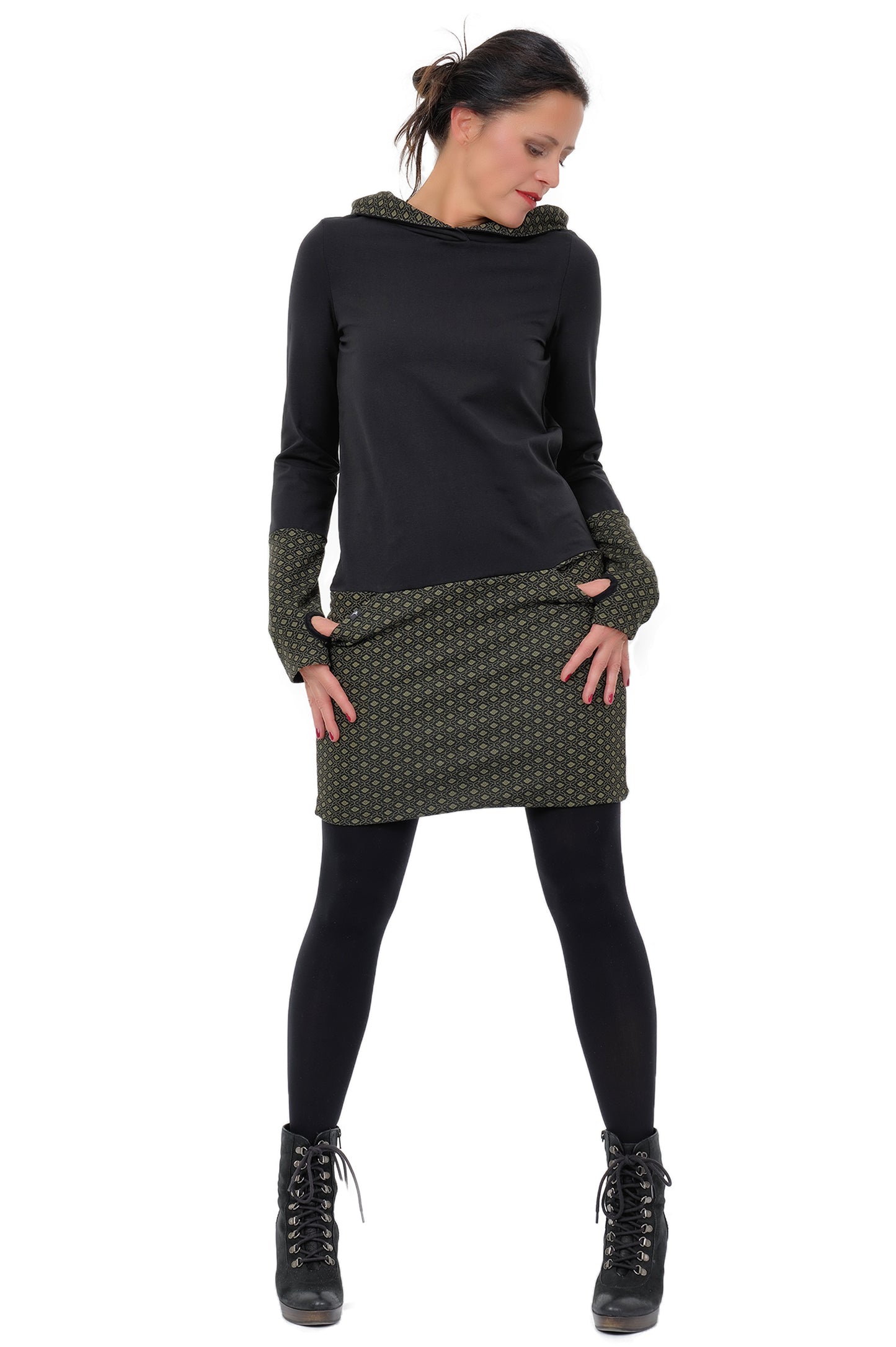 Hoodiekeid Winterzauber schwarz grün Retro