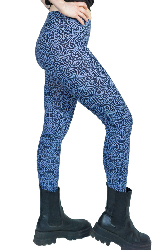 SALE Size M Leggings galaxy