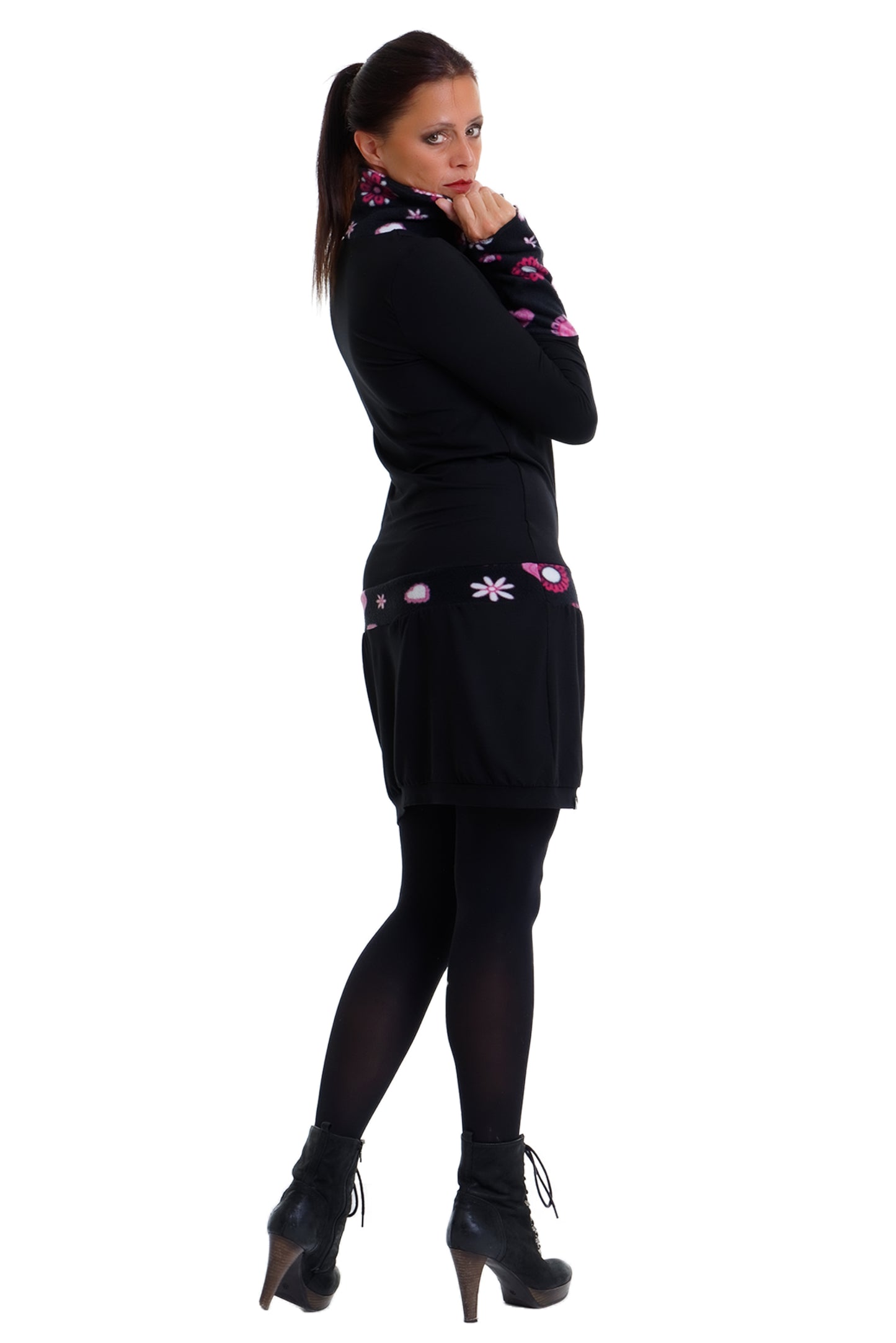 2nd hand size M leggings with squirrel print