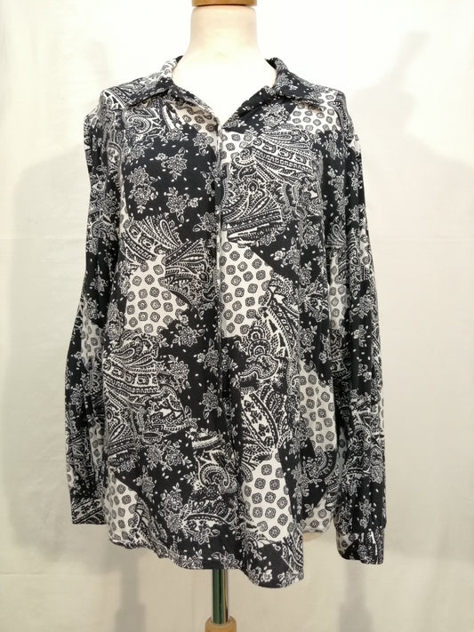 2nd hand size L blouse black and white