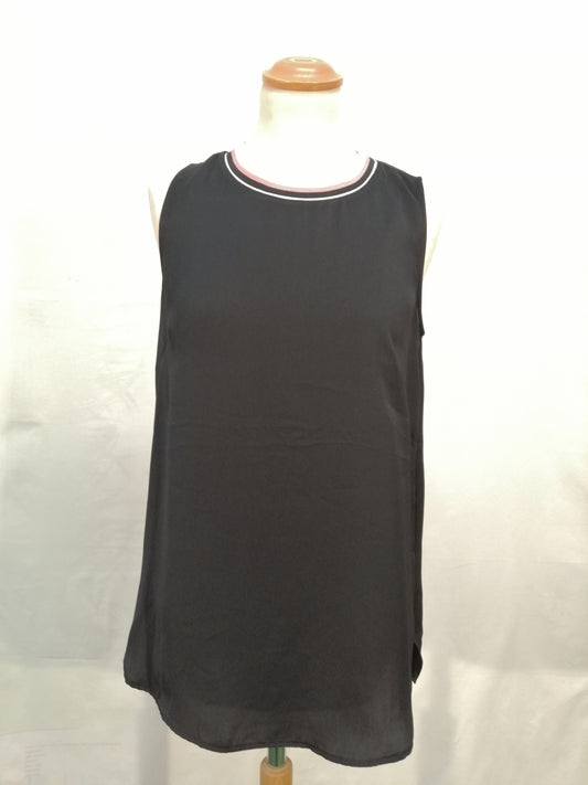 2nd hand size 36 top black sleeveless