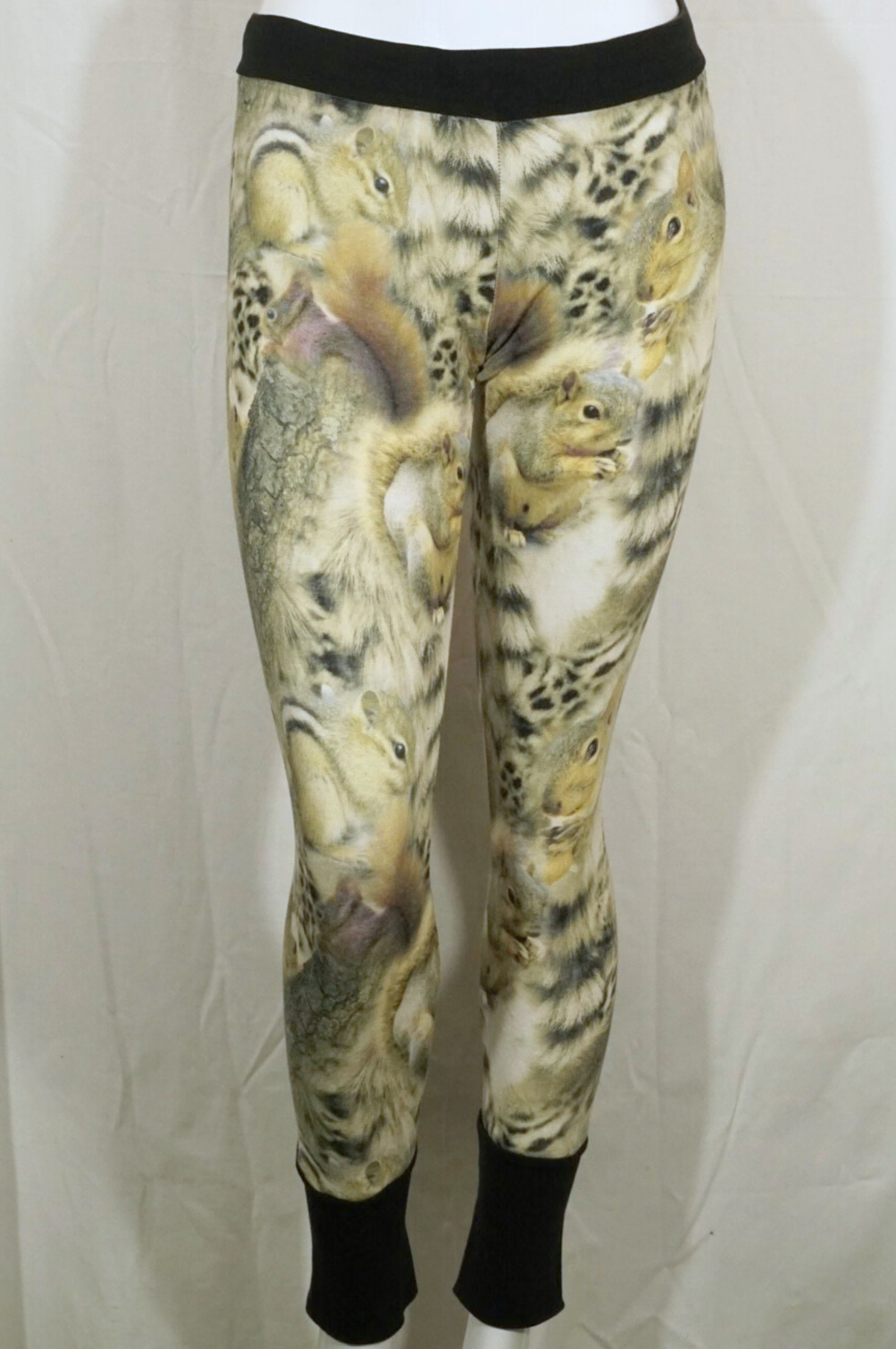 Leggings taille M d'occasion avec imprimé écureuil