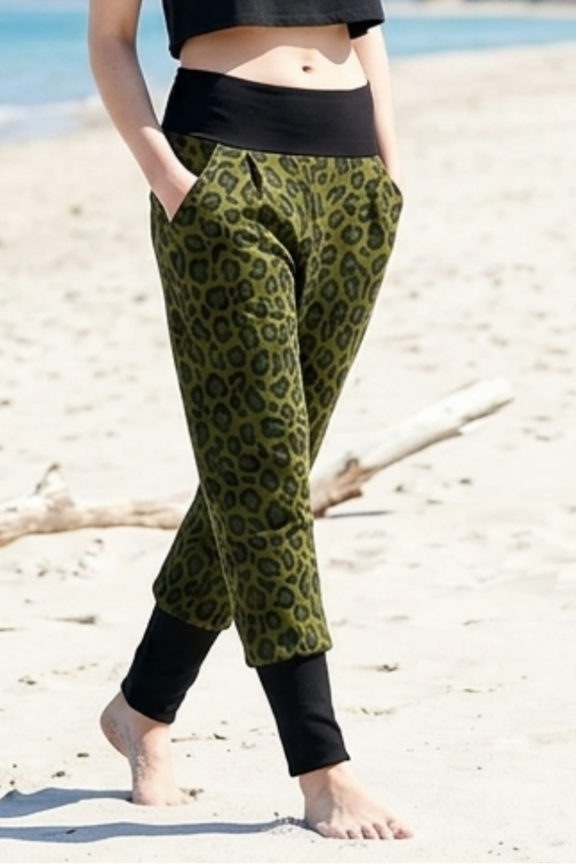 Baggy Sommerhose Blusenstoff Leo grün