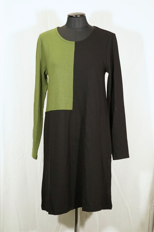 2. Hand Grün, Schwarzes Klkeid