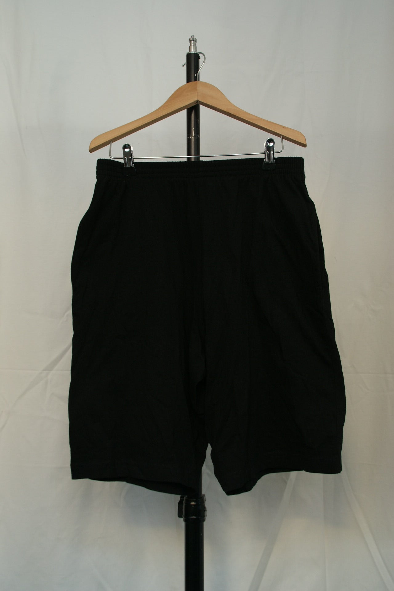 2.Hand Größe XXS kurze schwarze Hose