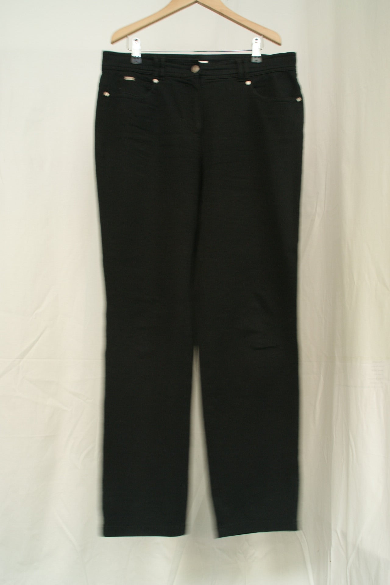 2.Hand Größe 42 schwarze Jeans