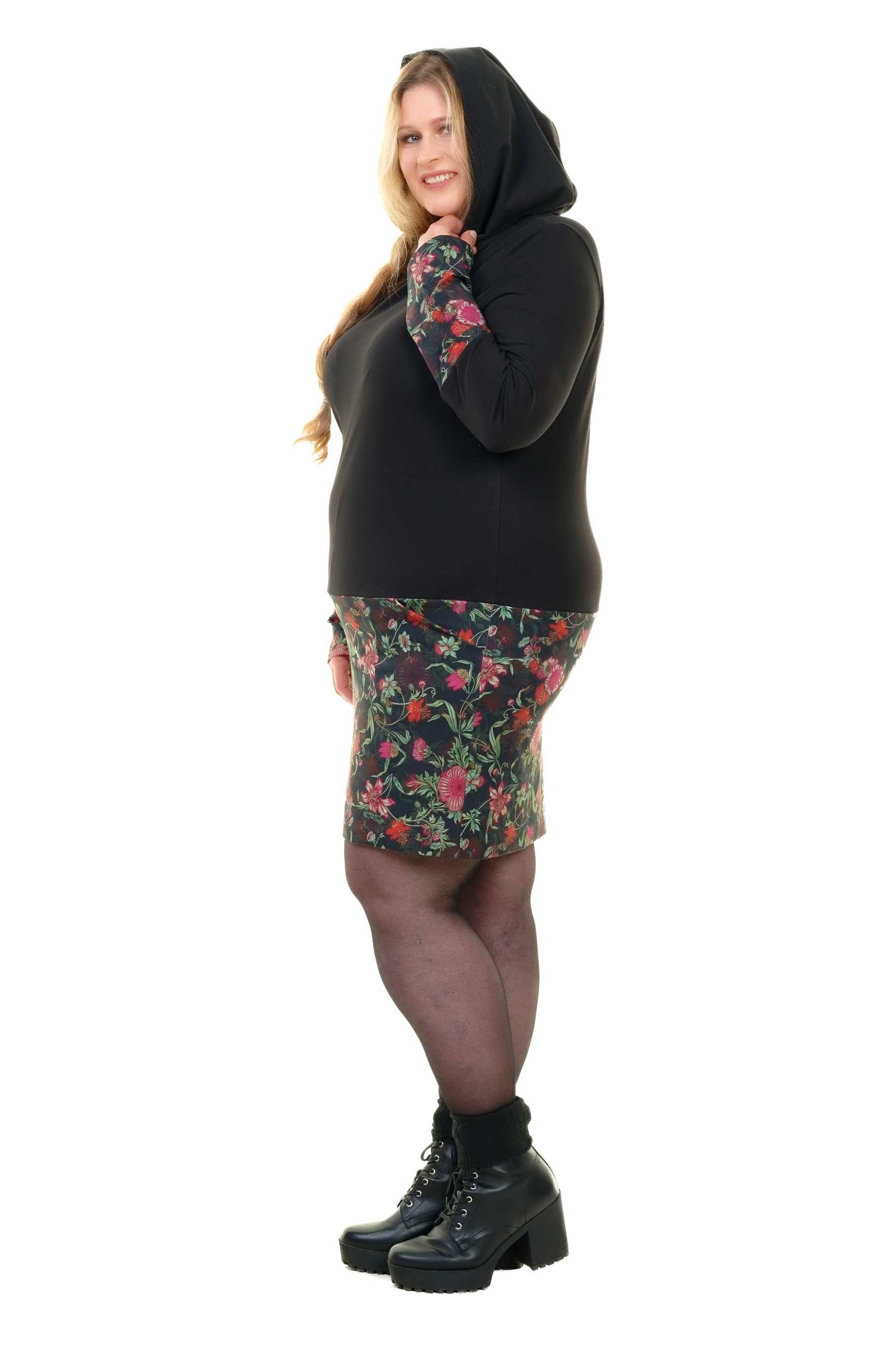 VENTE Taille XS Hoodiekeid magie d’hiver fleur rose noire