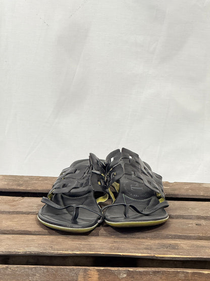 2. Hand Größe 42 Oliv Heels