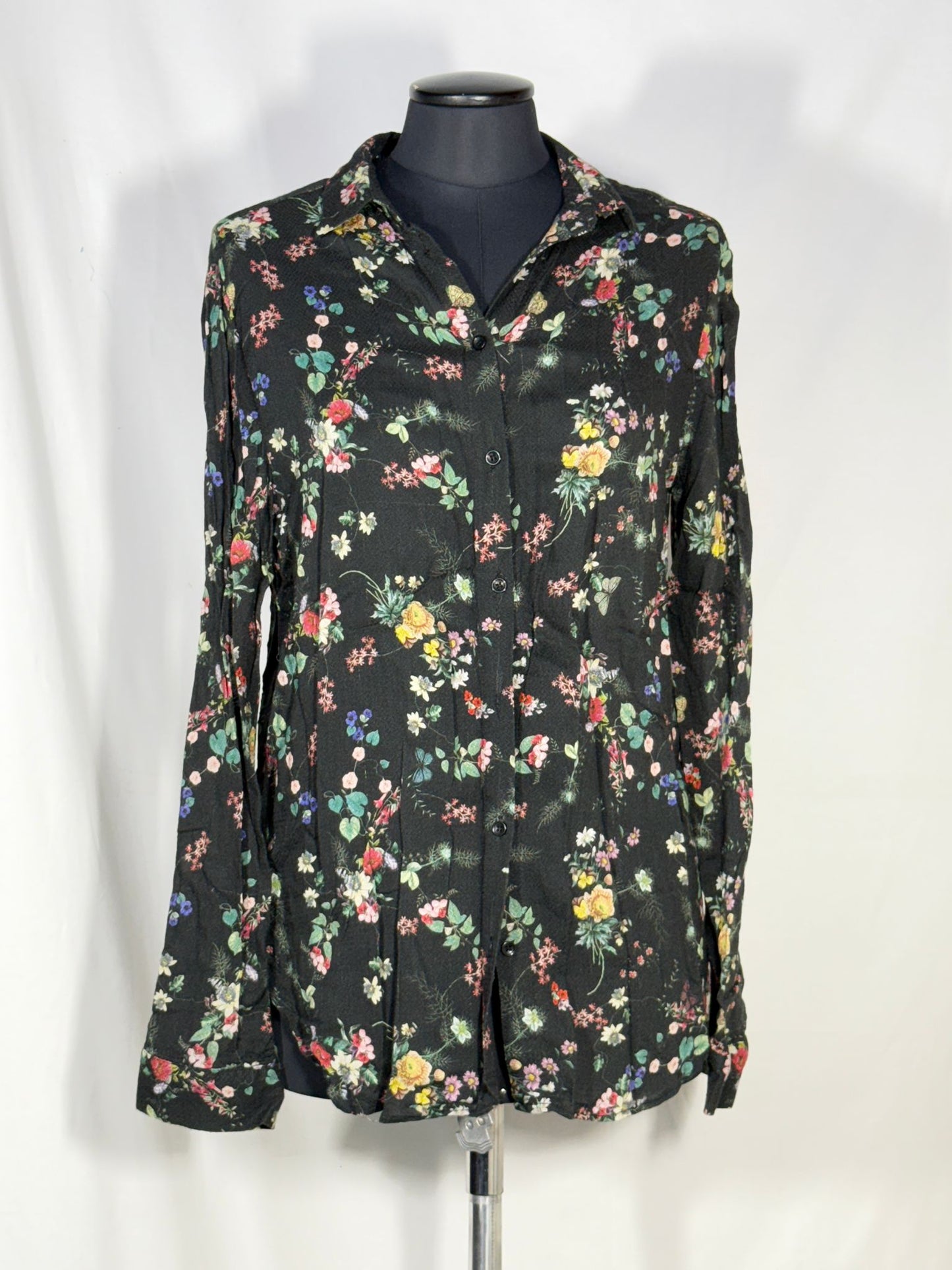 2. Hand Größe M Blümchen Bluse