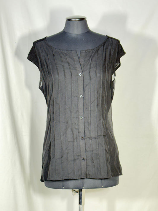 Pre-owned size M chiffon blouse