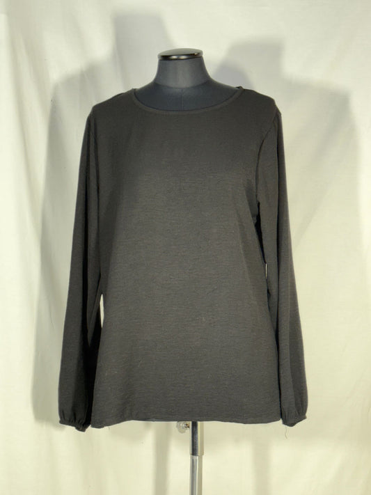 2. Second-hand size M black blouse