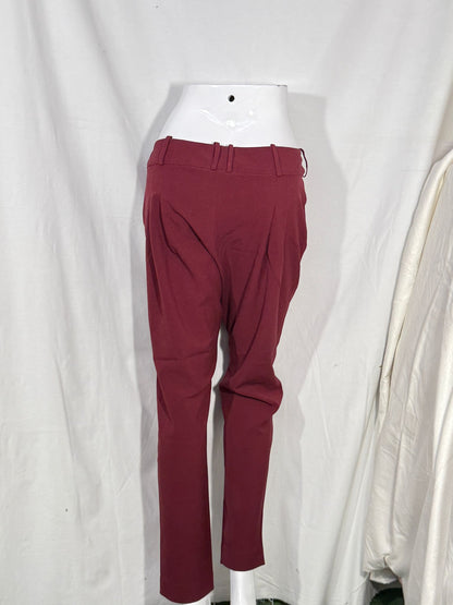 2. Hand Größe M Rote Hose
