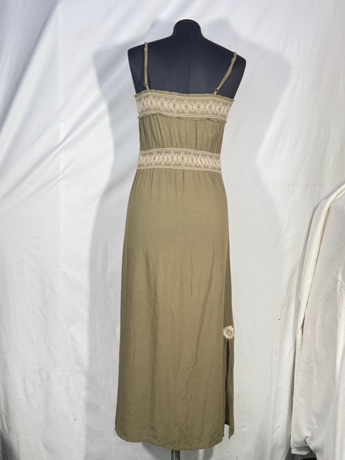 2. Hand Größe XS-S Green beach Dress