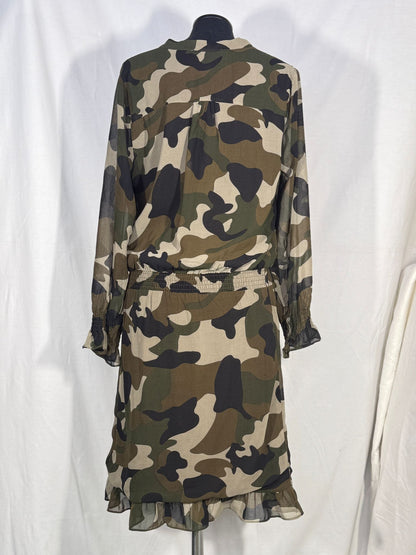 2. Hand Größe M Against War Military Dress