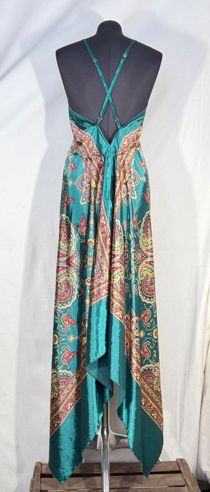2. Hand Größe M Seiden Kleid