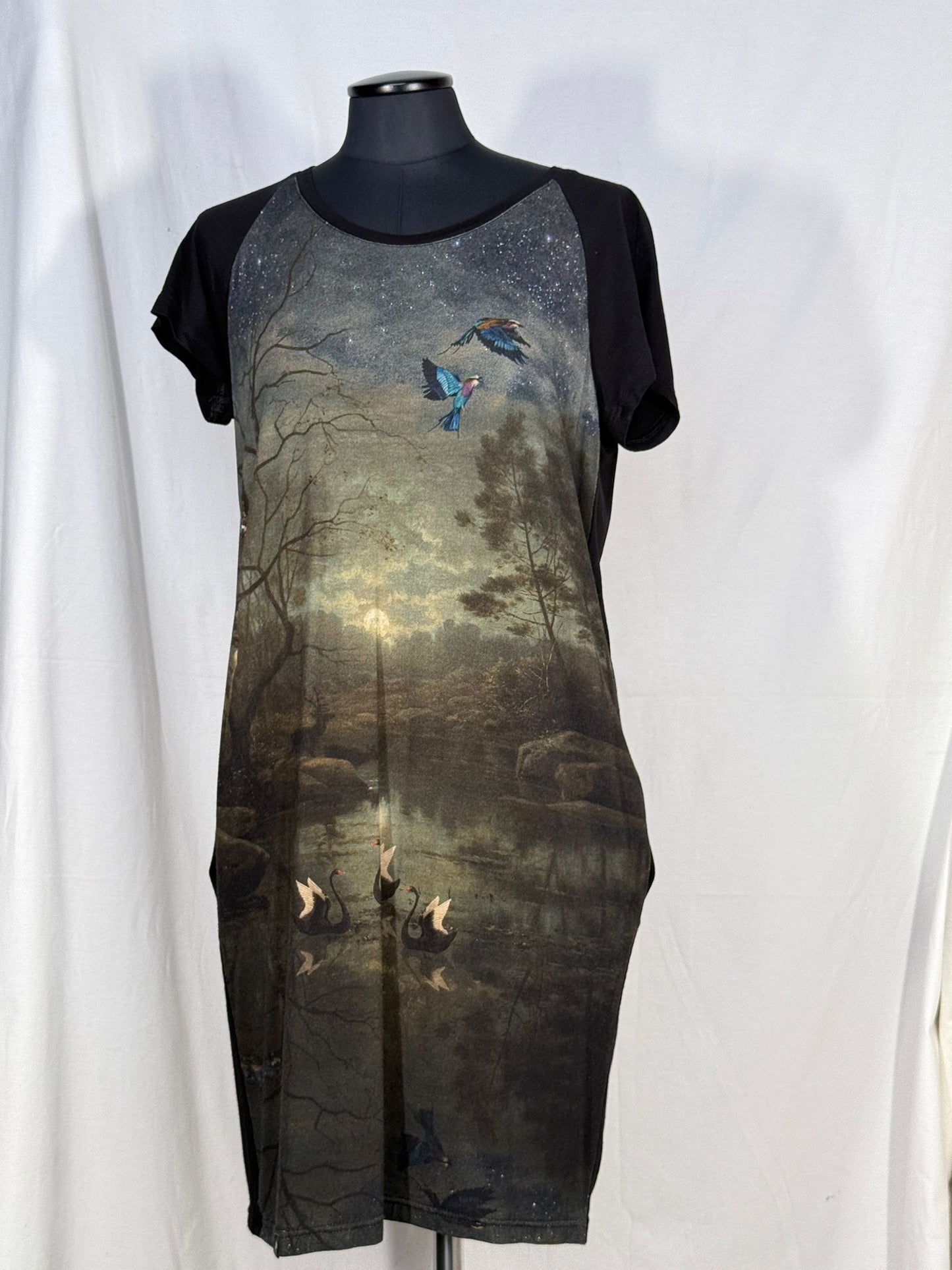2. Hand Größe M T-shirt Kleid