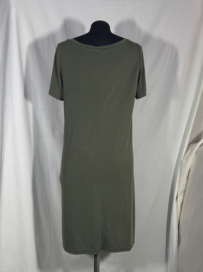 2. Hand Größe M olives T-shirt Kleid