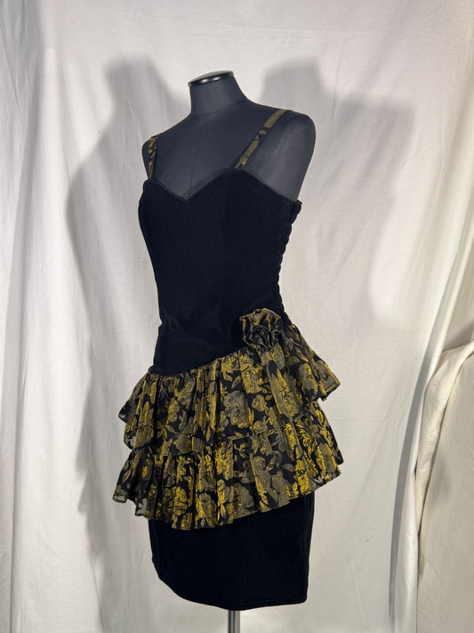 2. Second-Hand Size M Dress