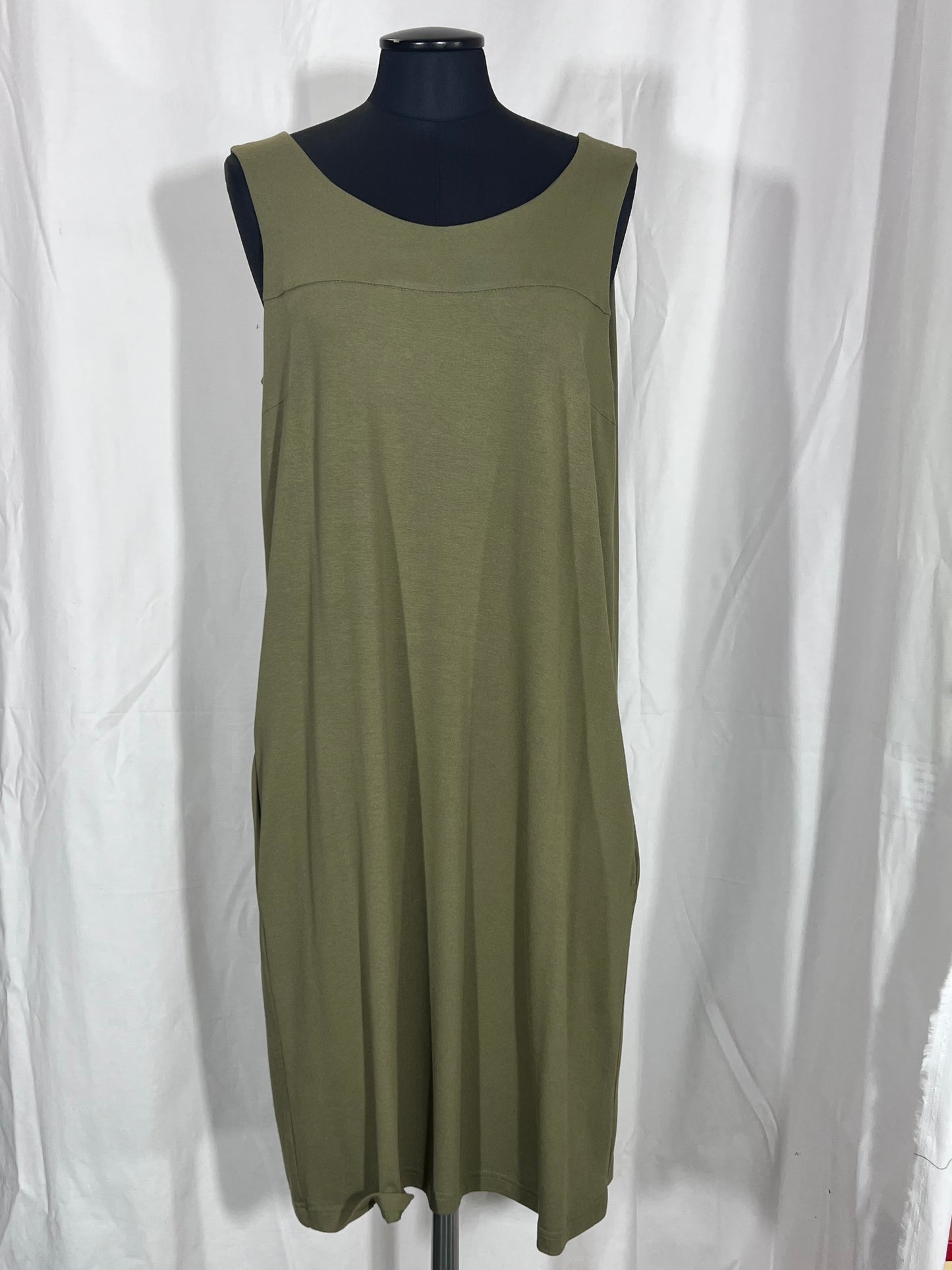 Robe ample courte à manches M taille M 2ème main vert olive