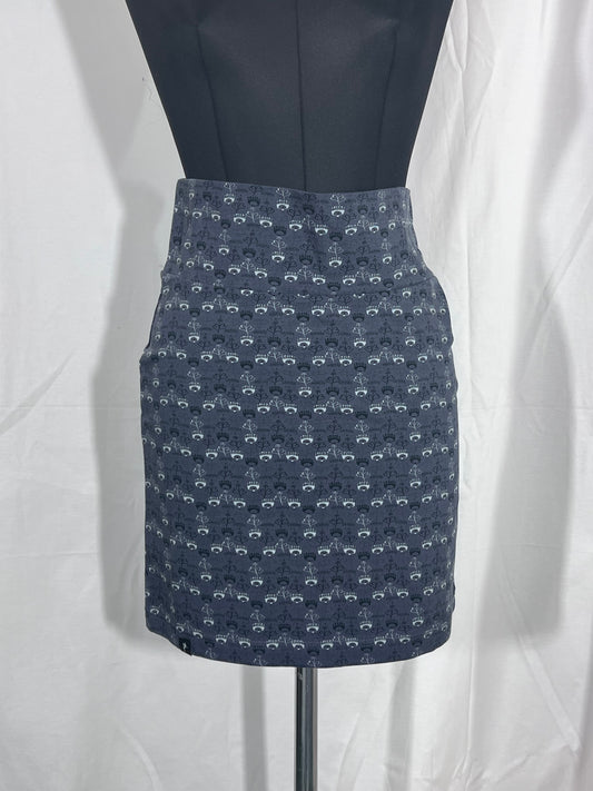 2nd hand size S mini skirt blue grey with pattern