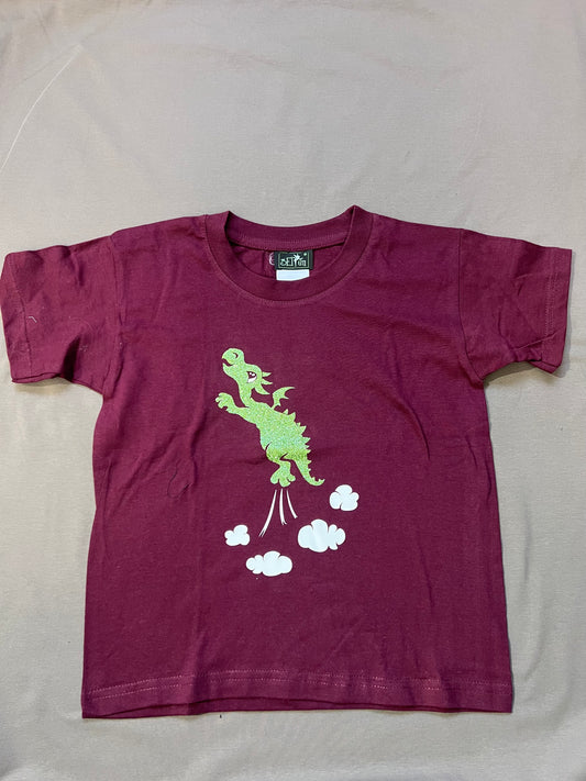 Kinder Shirt 5-6 Jahre bordeaux mit einem grünem Drachen