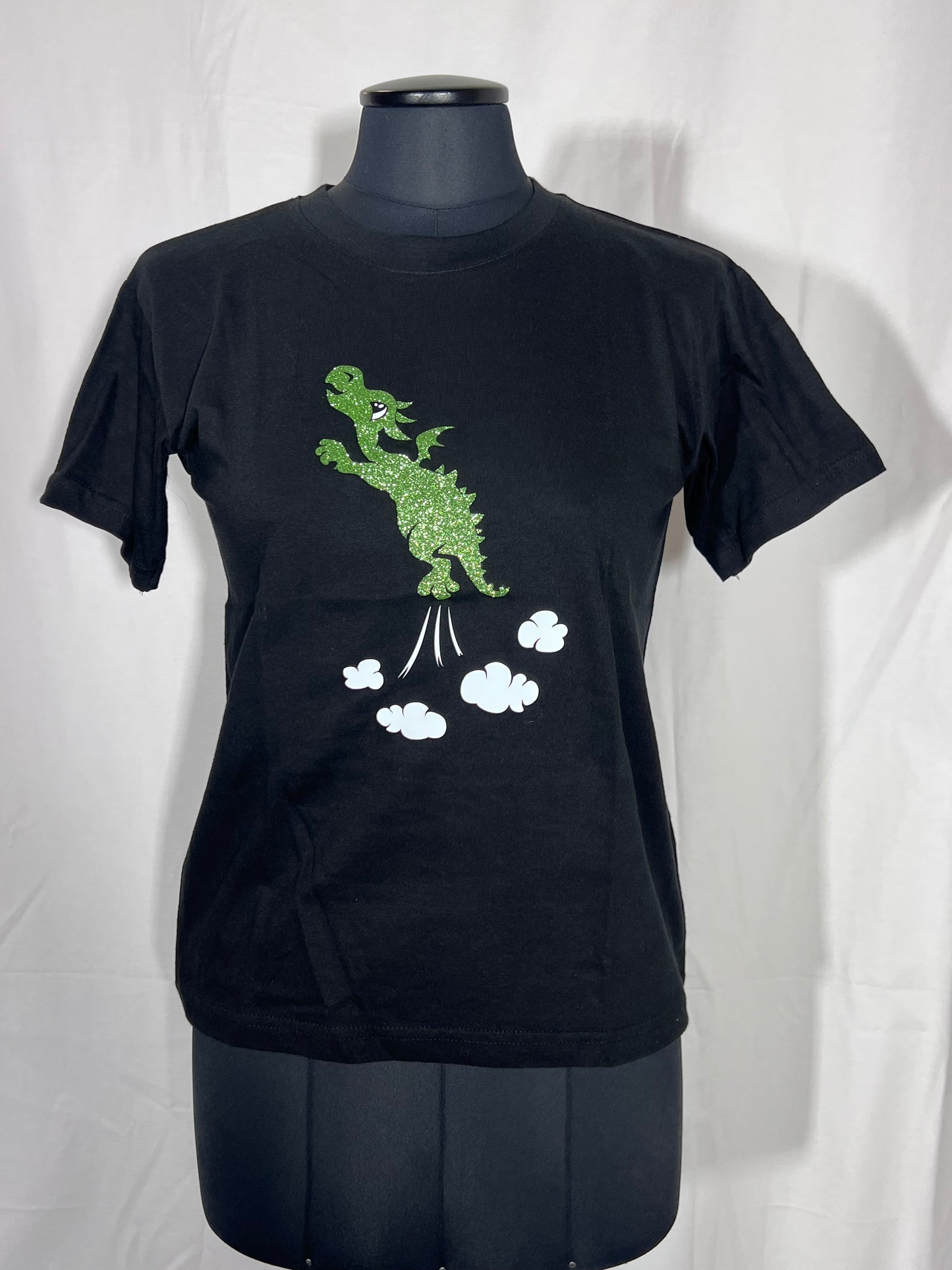 Children's shirt 9-11 years black with green dragon