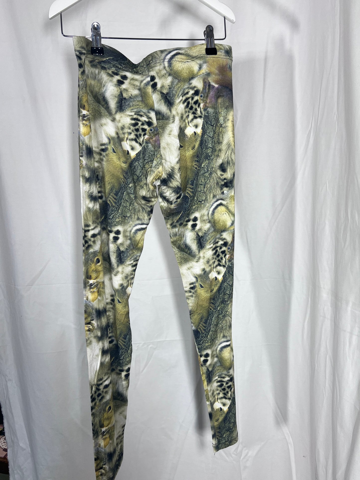 Leggings taille M d'occasion avec imprimé écureuil