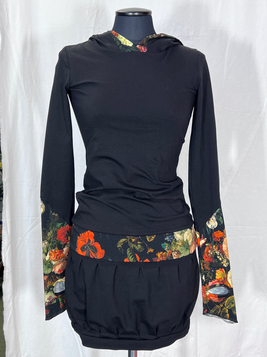 2nd hand size M leggings with squirrel print