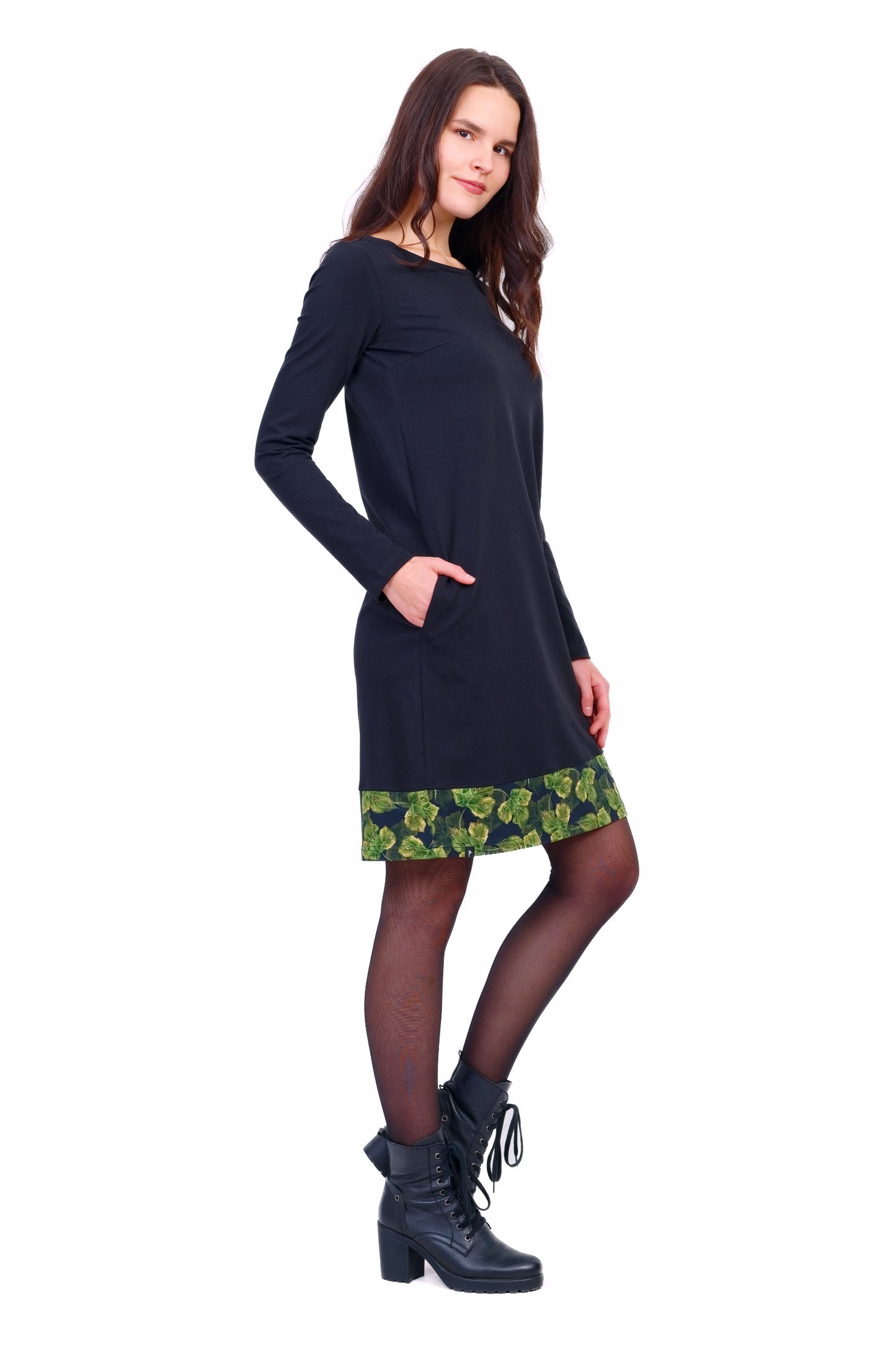 Miss Sixtie Kleid schwarz Blattzauber